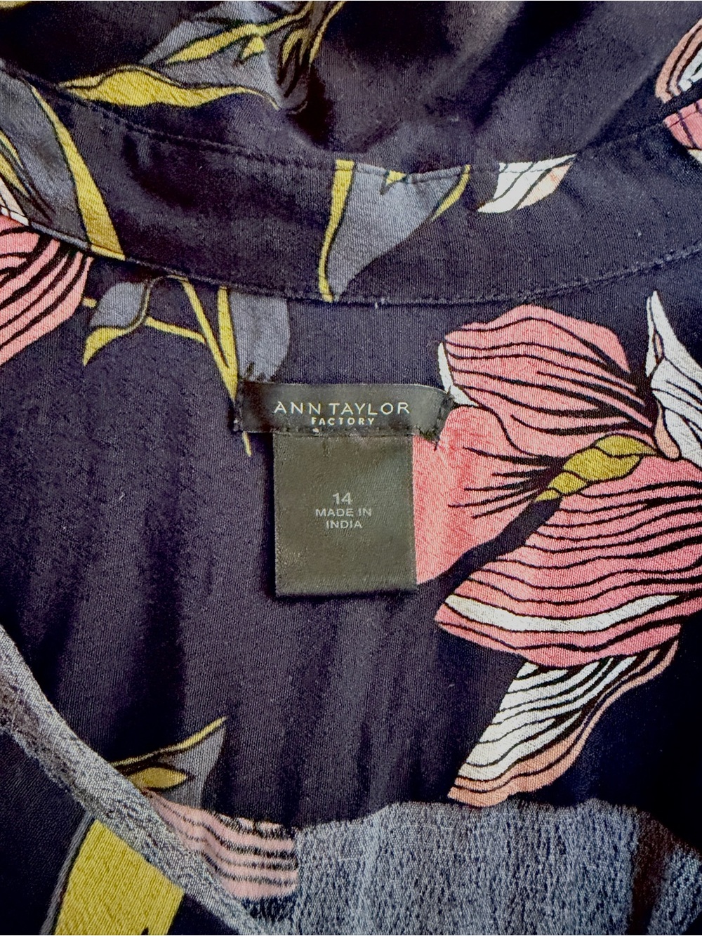 Ann Taylor Navy Floral Sleeveless Wrap-Style Midi Dress - Picture 4 of 7